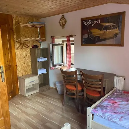 Farm Pr Lavric 팜스테이 Slivna