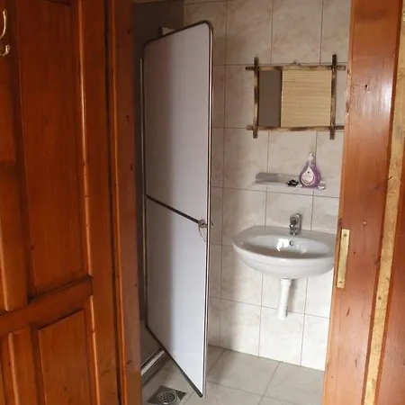 Bivanje na kmetiji Farm Pr Lavric