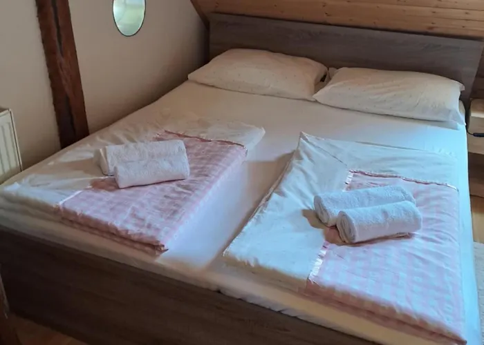 Alojamento de Turismo Rural Farm Pr Lavric Slivna