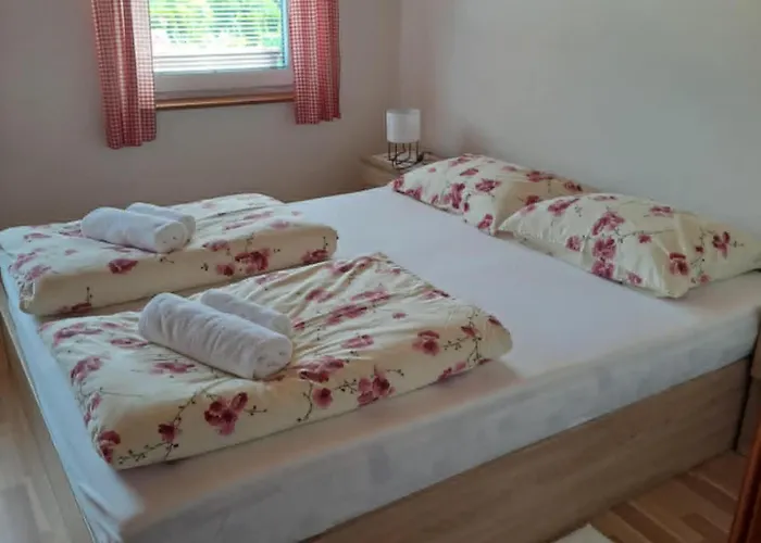 Farm Pr Lavric * Slivna